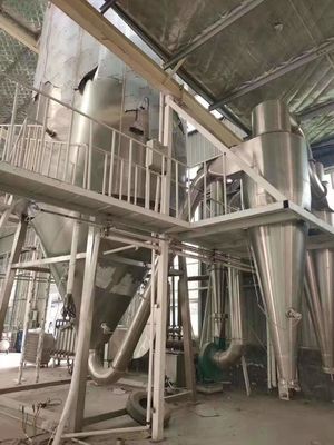 Máy phun áp lực Máy sấy phun 450V Tùy chỉnh Cấu trúc đơn giản